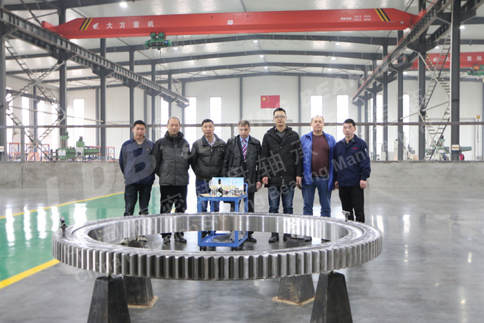 港口機(jī)械回轉(zhuǎn)支承 港口機(jī)械回轉(zhuǎn)支承